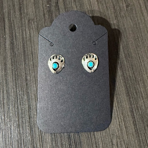 BEAR PAW TURQUOISE STERLING SILVER EARRINGS NAVAJO - Picture 2 of 5